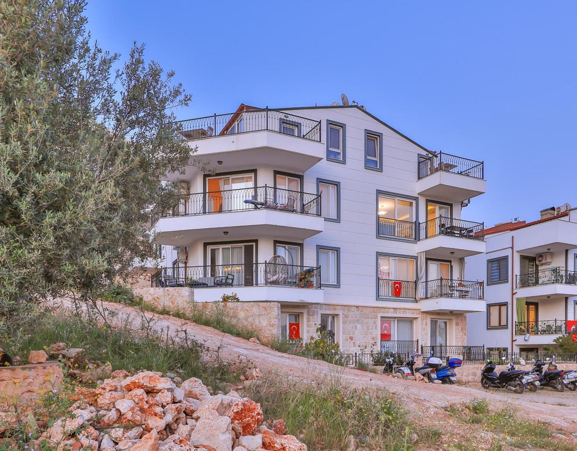 Goekyuezue Suit Apart Kaș Exterior foto
